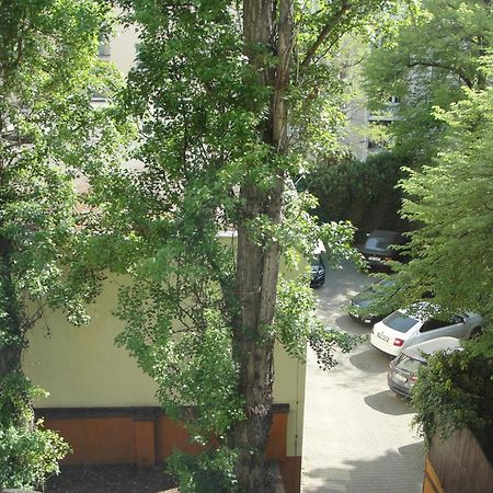 Apartment Near City Centre With Parking Place براغ المظهر الخارجي الصورة